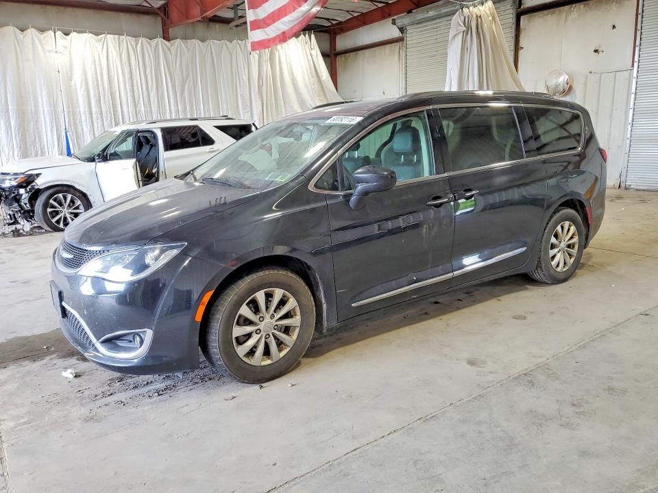 2018 CHRYSLER Pacifica