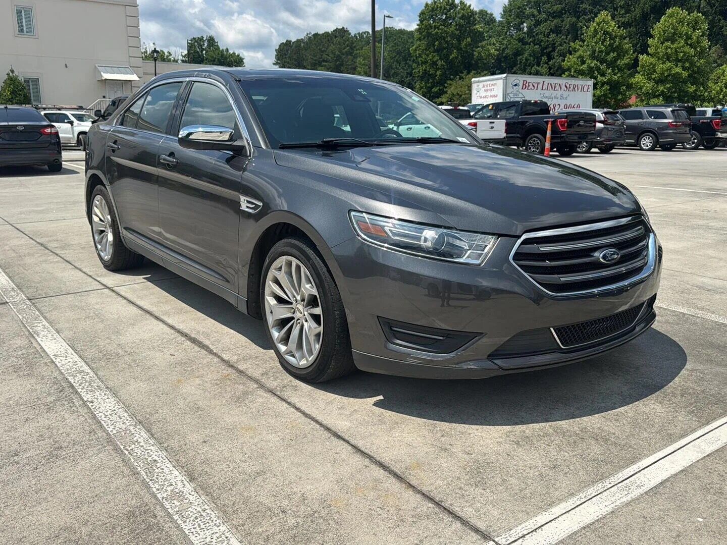 2017 FORD Taurus