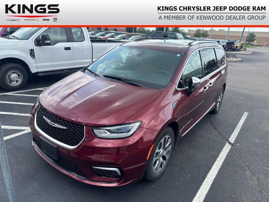 2023 CHRYSLER Pacifica
