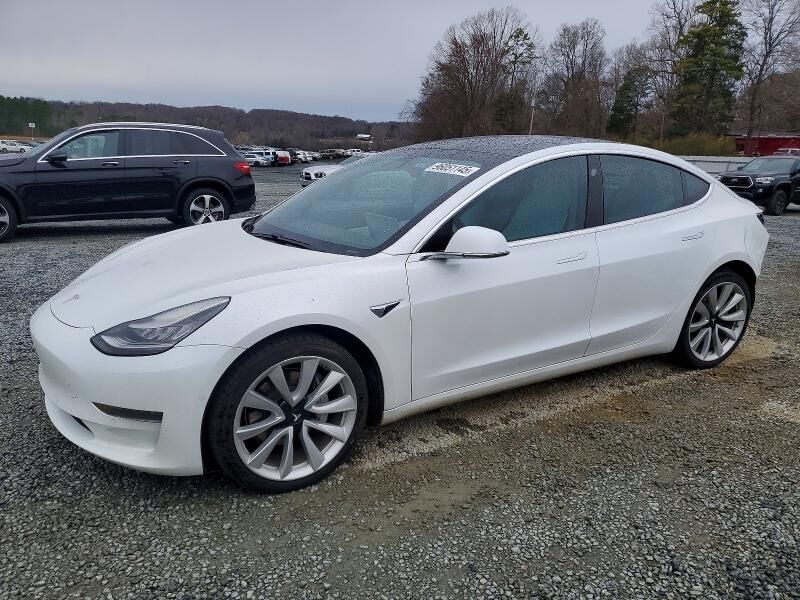 2020 TESLA Model 3