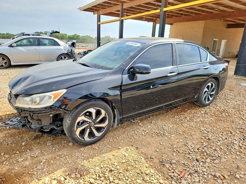 2017 HONDA Accord