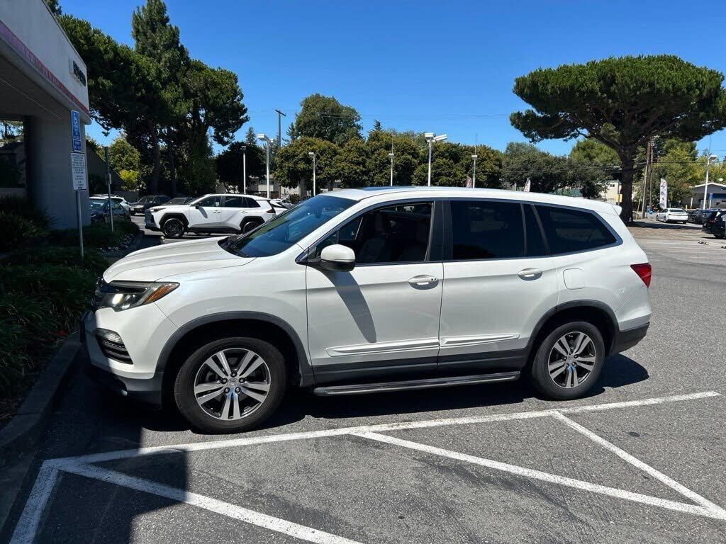 2016 HONDA Pilot