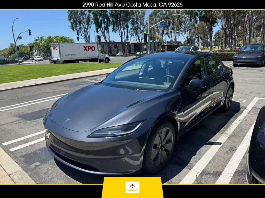 2024 TESLA Model 3