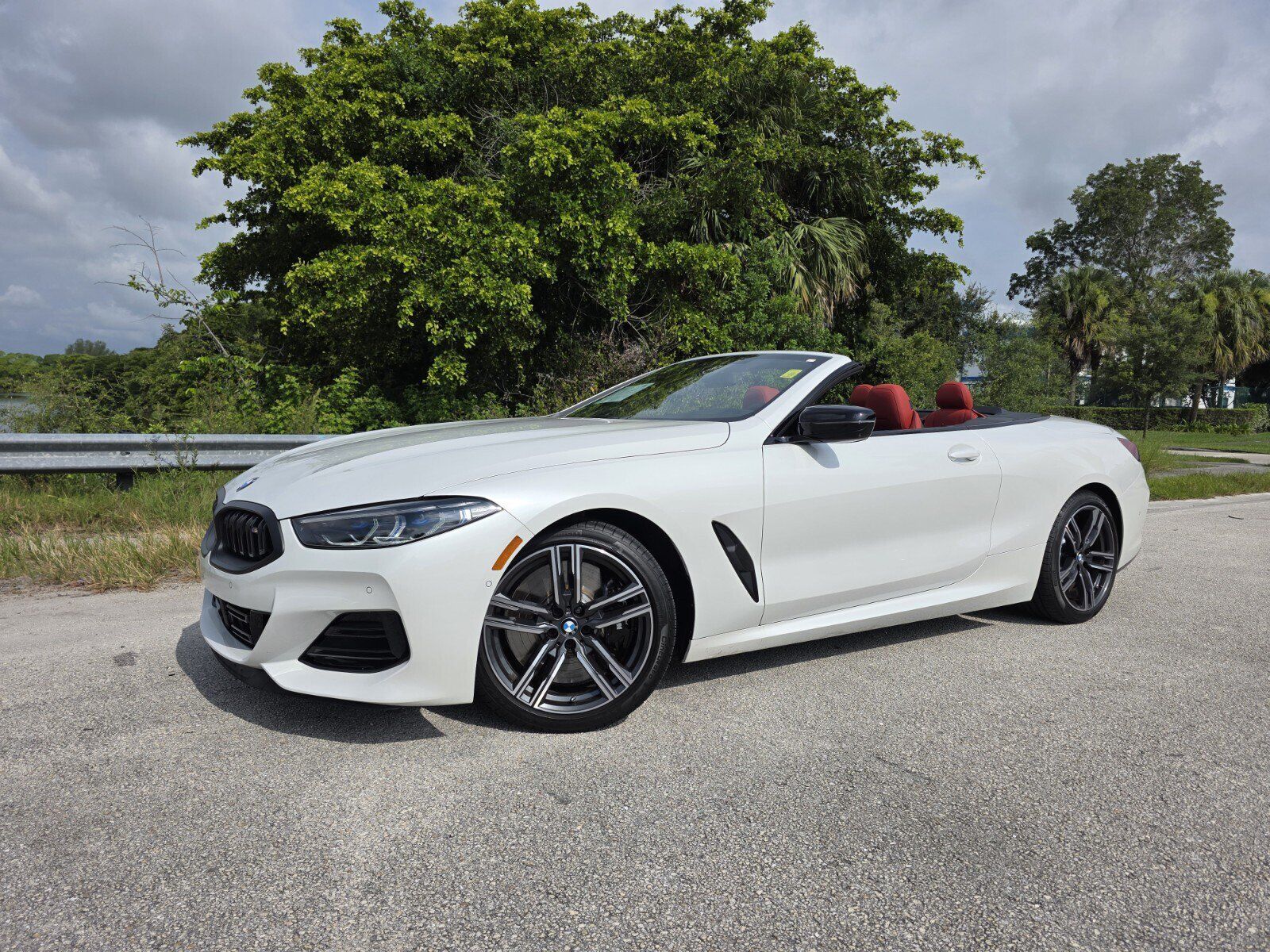 2025 BMW M8