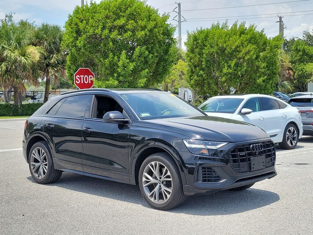 2022 AUDI Q8