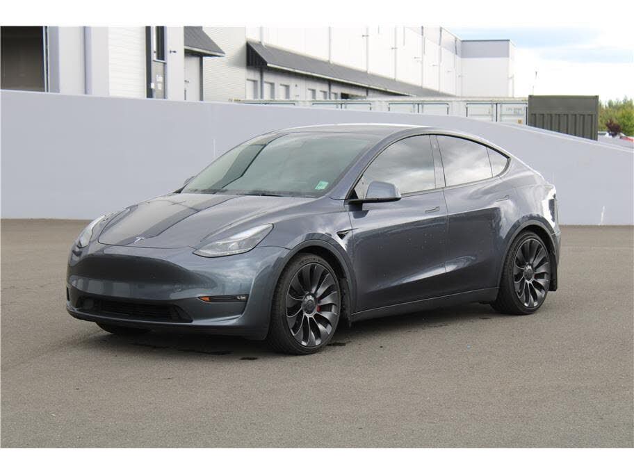 2023 TESLA Model Y