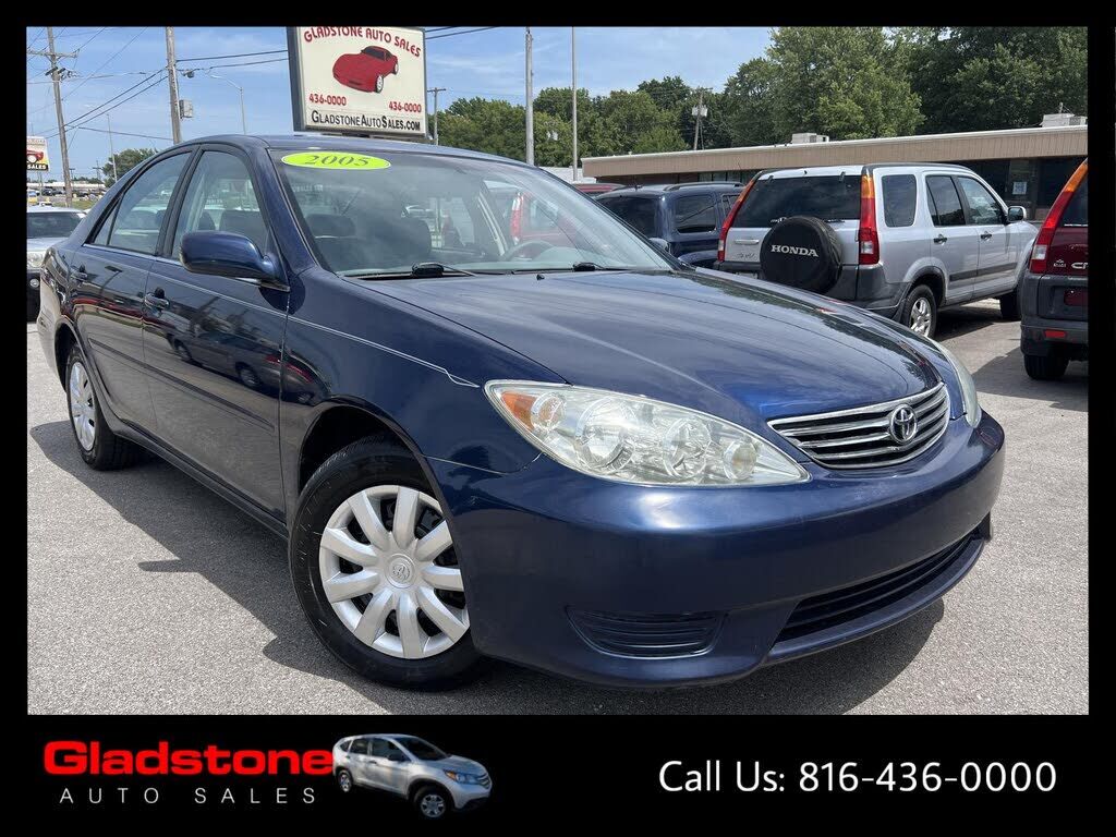 2005 TOYOTA Camry