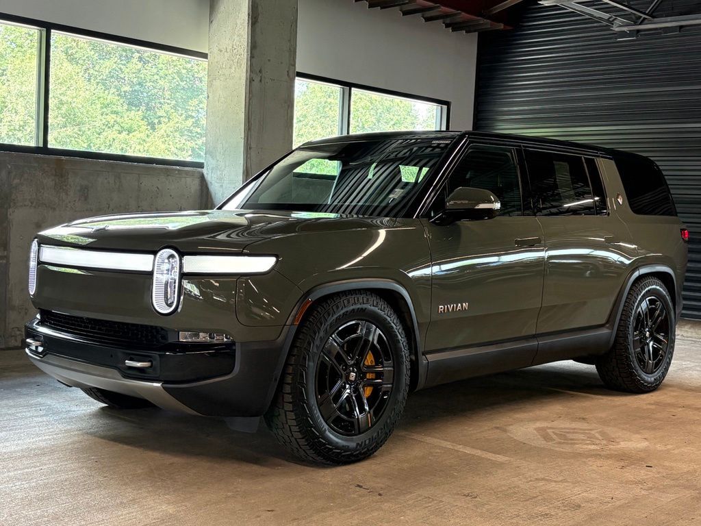 2023 RIVIAN R1S