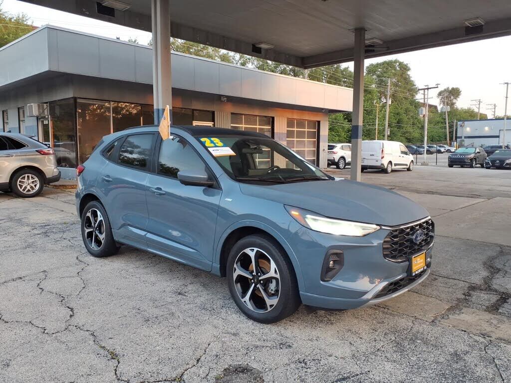 2023 FORD Escape