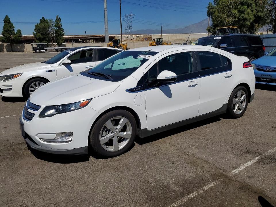 2013 CHEVROLET Volt