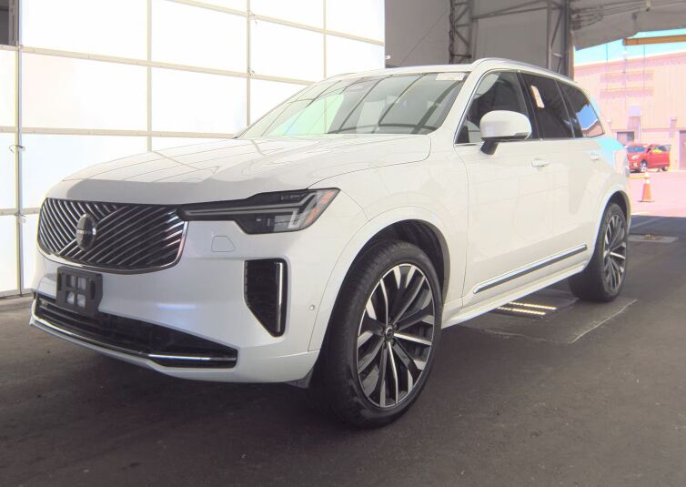 2025 VOLVO XC90