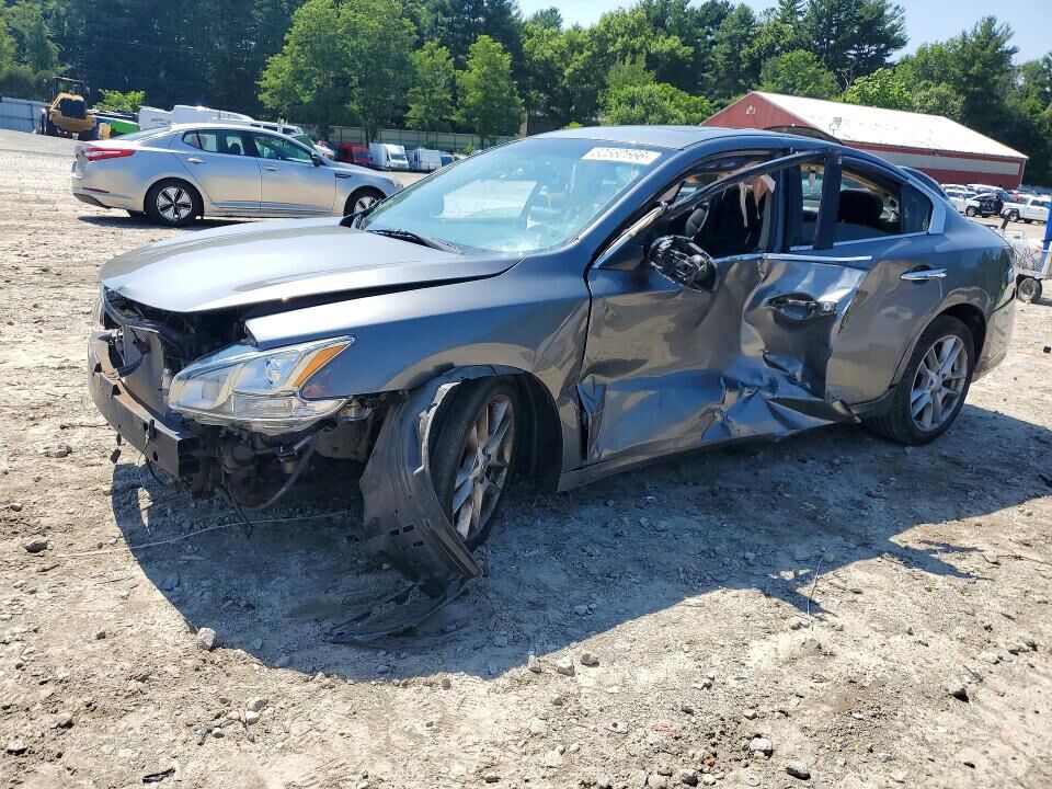 2014 NISSAN Maxima
