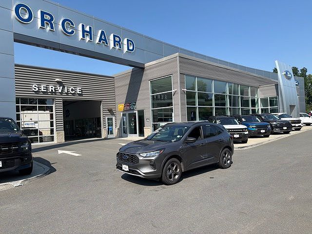 2024 FORD Escape