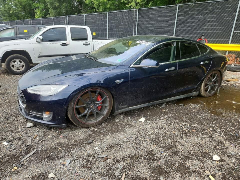 2014 TESLA Model S