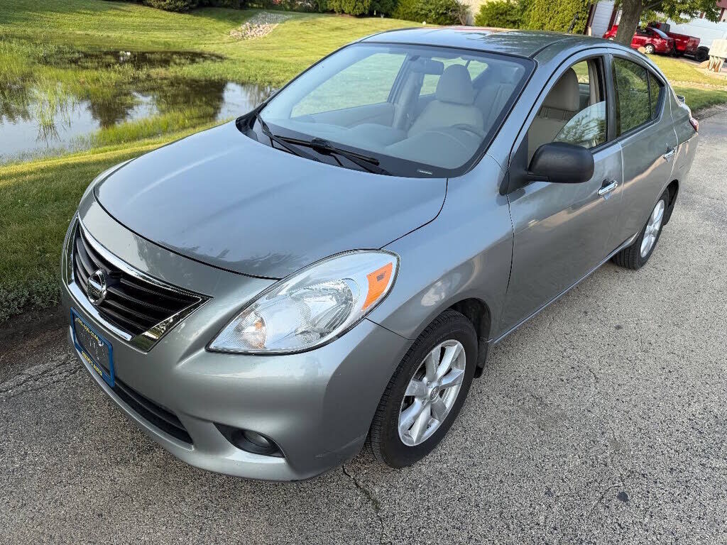 2013 NISSAN Versa