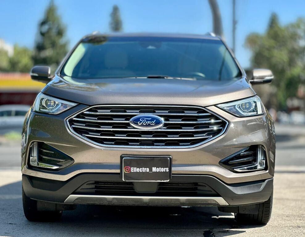 2019 FORD Edge