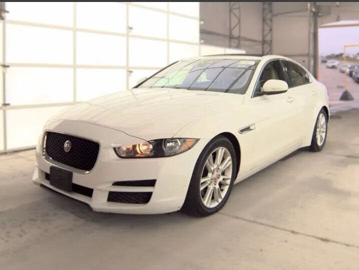 2018 JAGUAR XE