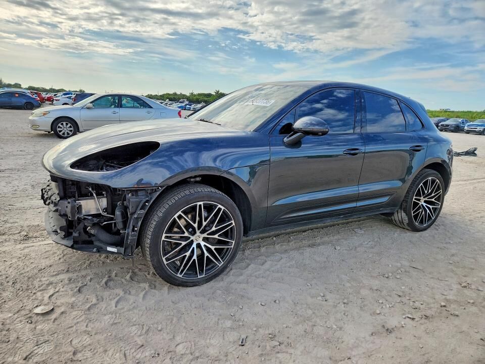 2024 PORSCHE Macan