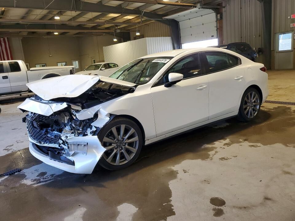2022 MAZDA Mazda3