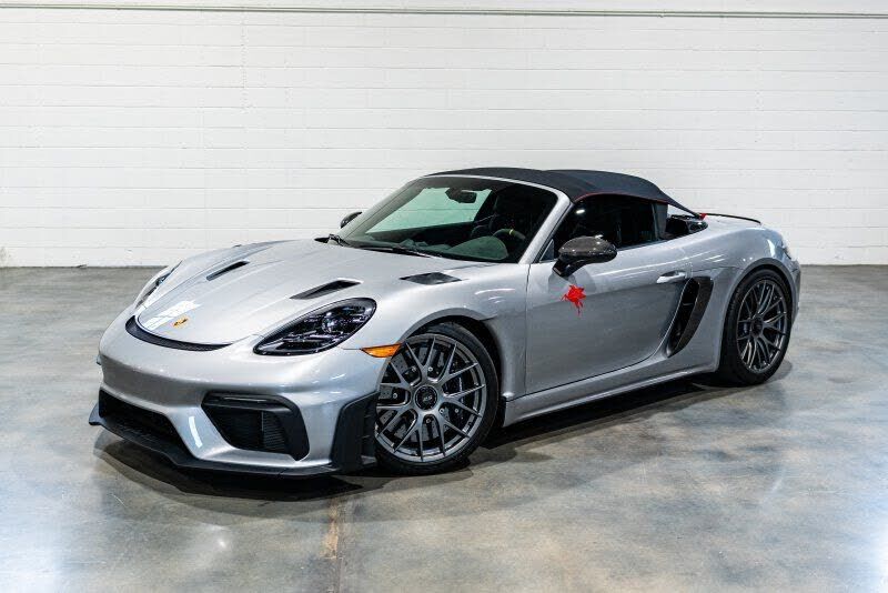 2024 PORSCHE 718