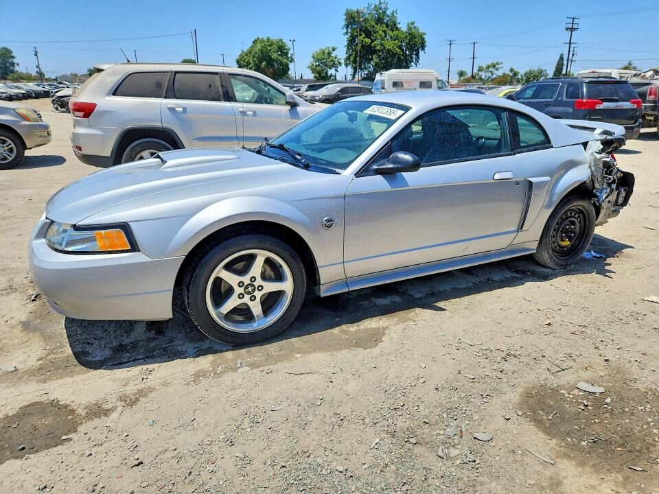 2004 FORD Mustang