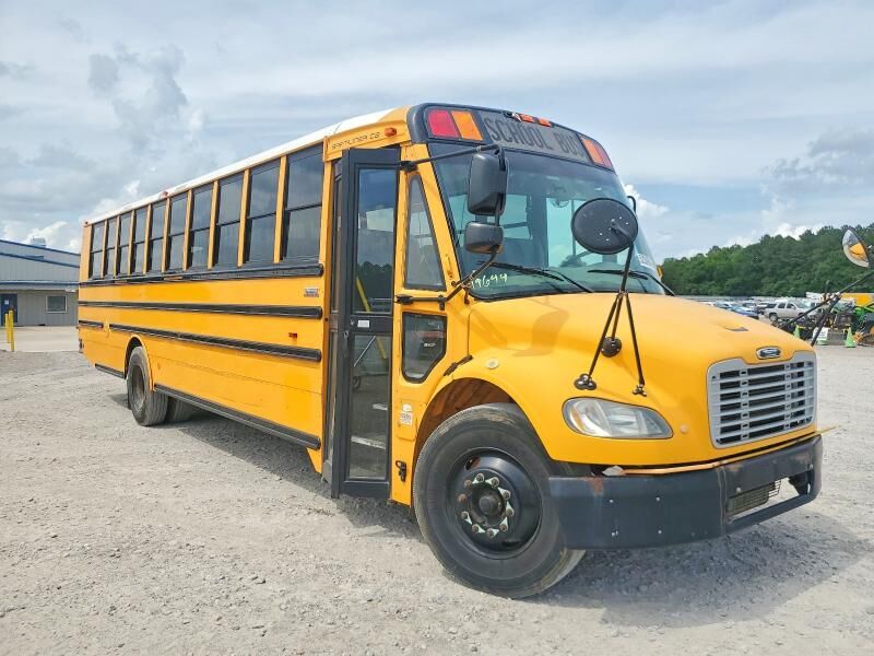 2011 FREIGHTLINER B2 Bus Chassis