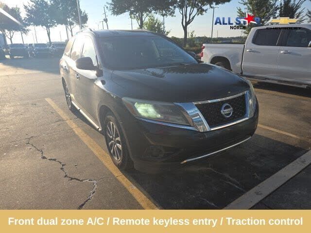 2016 NISSAN Pathfinder