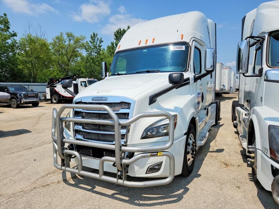 2019 FREIGHTLINER New Cascadia 126" Sleepercab