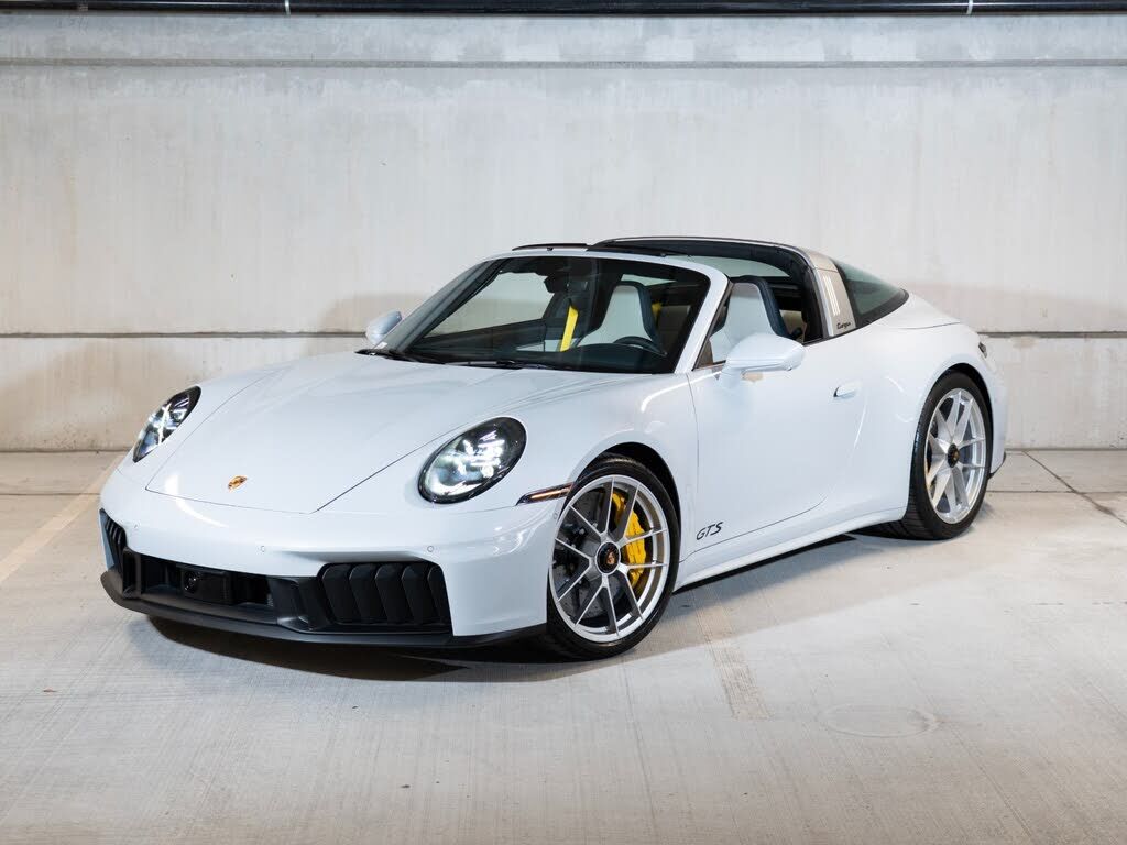 2026 PORSCHE 911