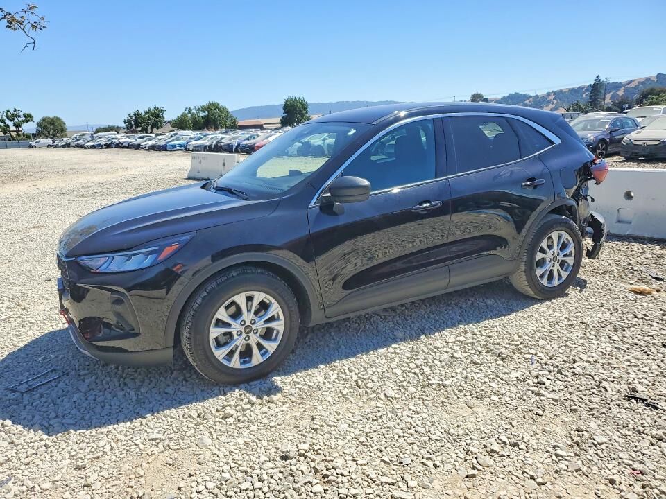 2023 FORD Escape