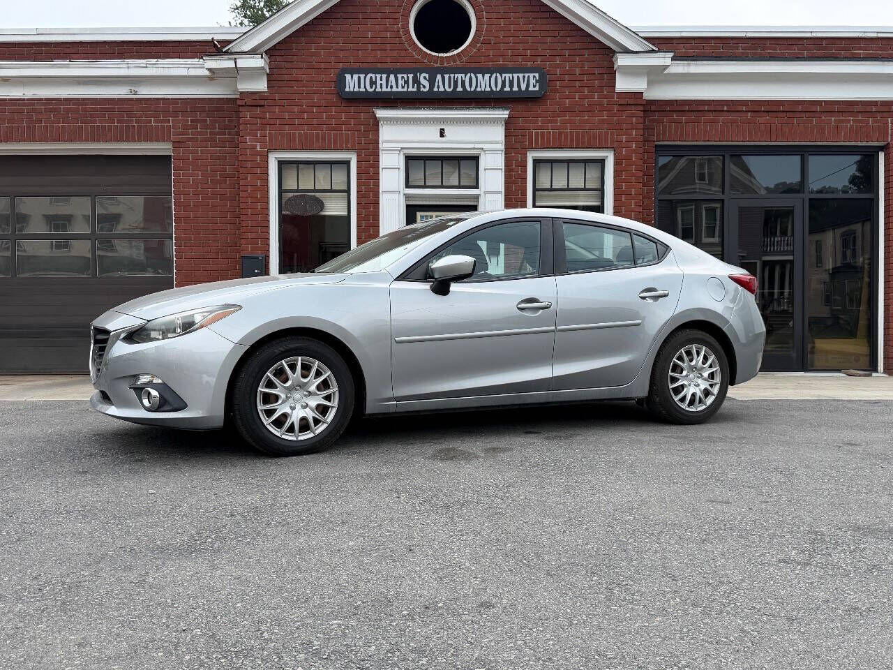 2016 MAZDA Mazda3