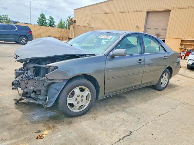 2003 TOYOTA Camry