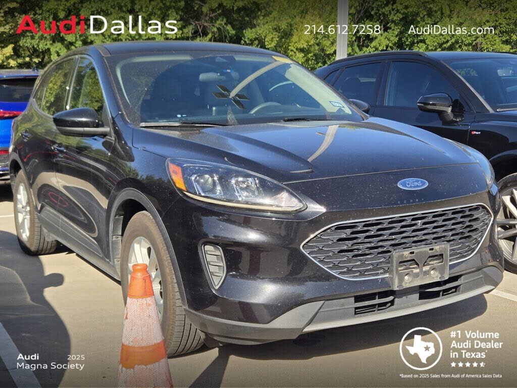 2020 FORD Escape