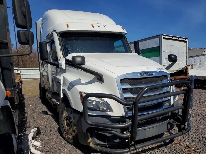 2022 FREIGHTLINER Cascadia