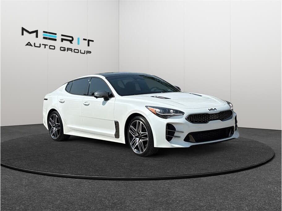 2022 KIA Stinger