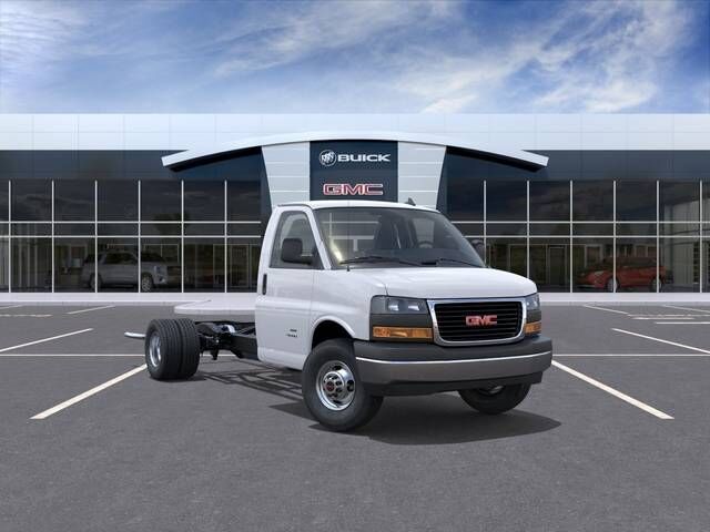 2025 GMC Savana