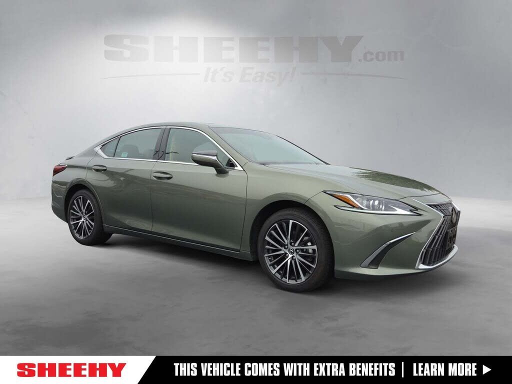 2025 LEXUS ES