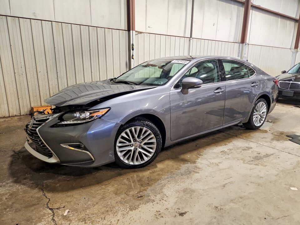2018 LEXUS ES