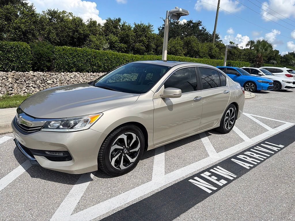 2017 HONDA Accord