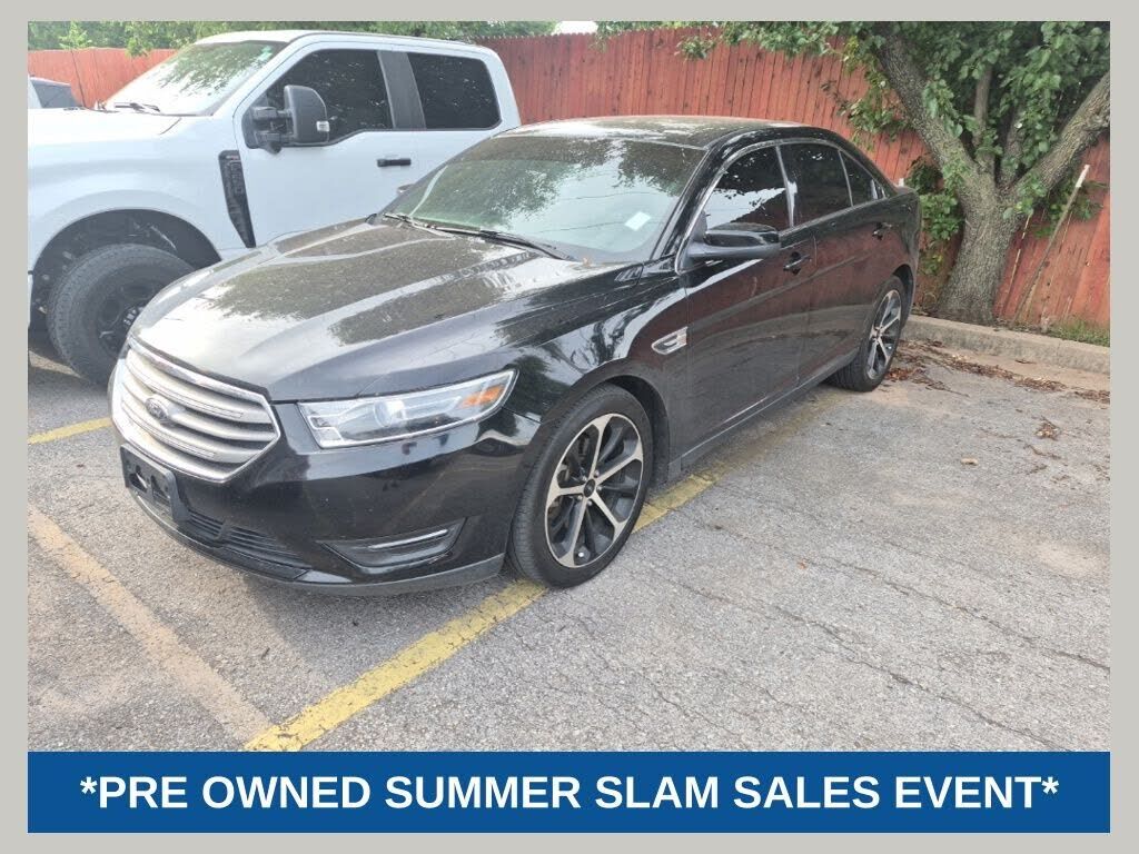 2016 FORD Taurus