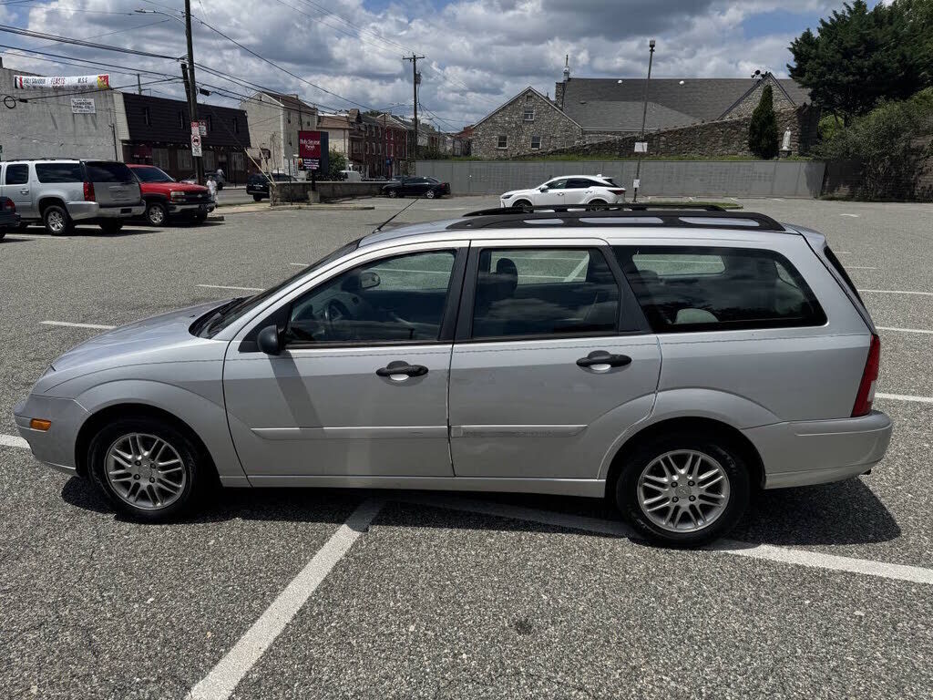 2005 FORD Focus