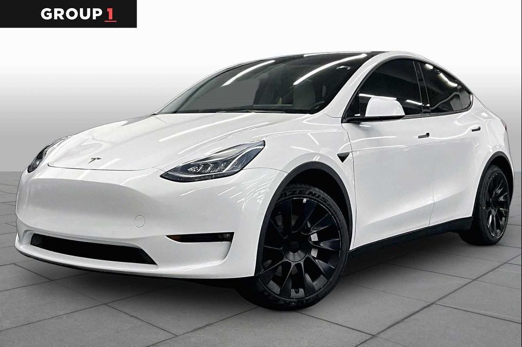 2021 TESLA Model Y