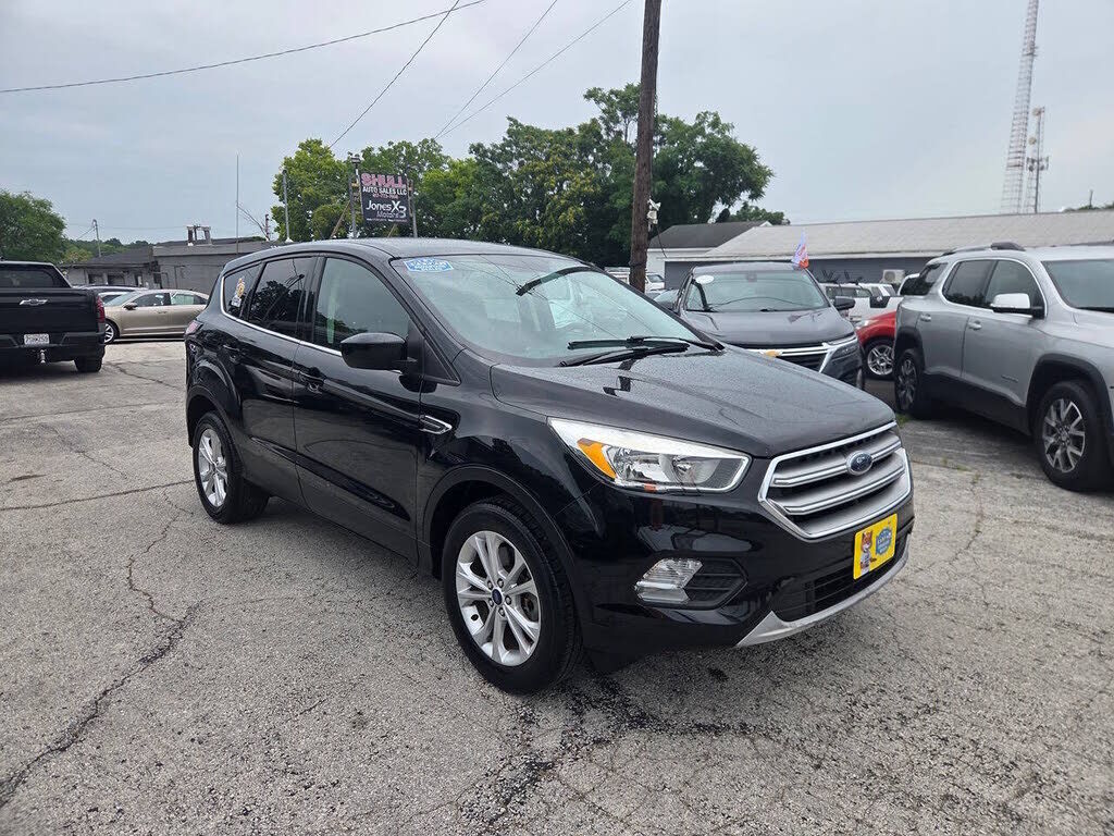 2017 FORD Escape