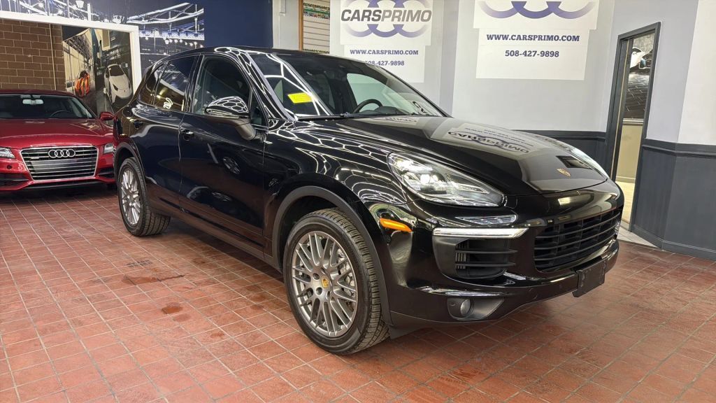 2017 PORSCHE Cayenne