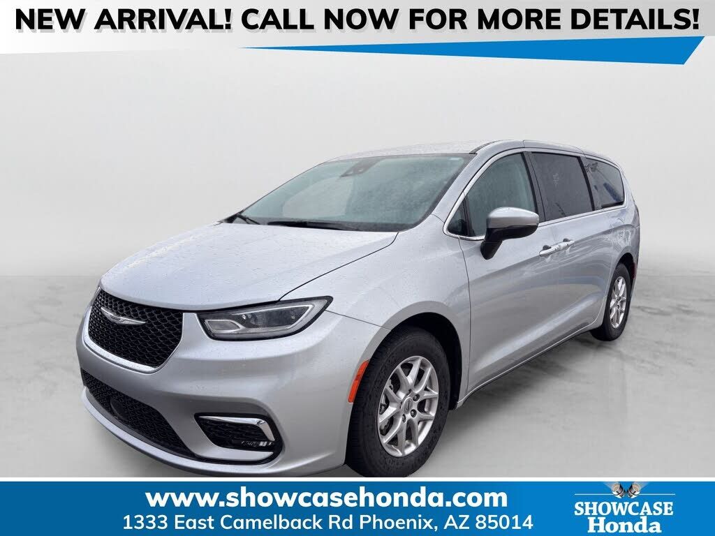 2023 CHRYSLER Pacifica