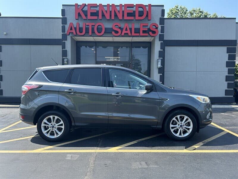 2017 FORD Escape