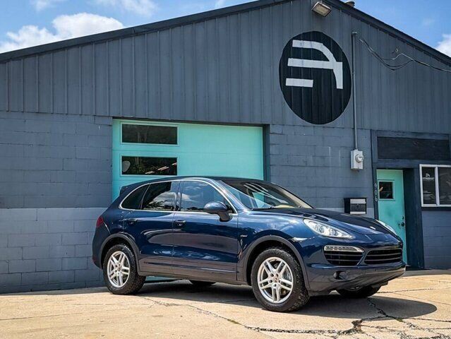 2013 PORSCHE Cayenne