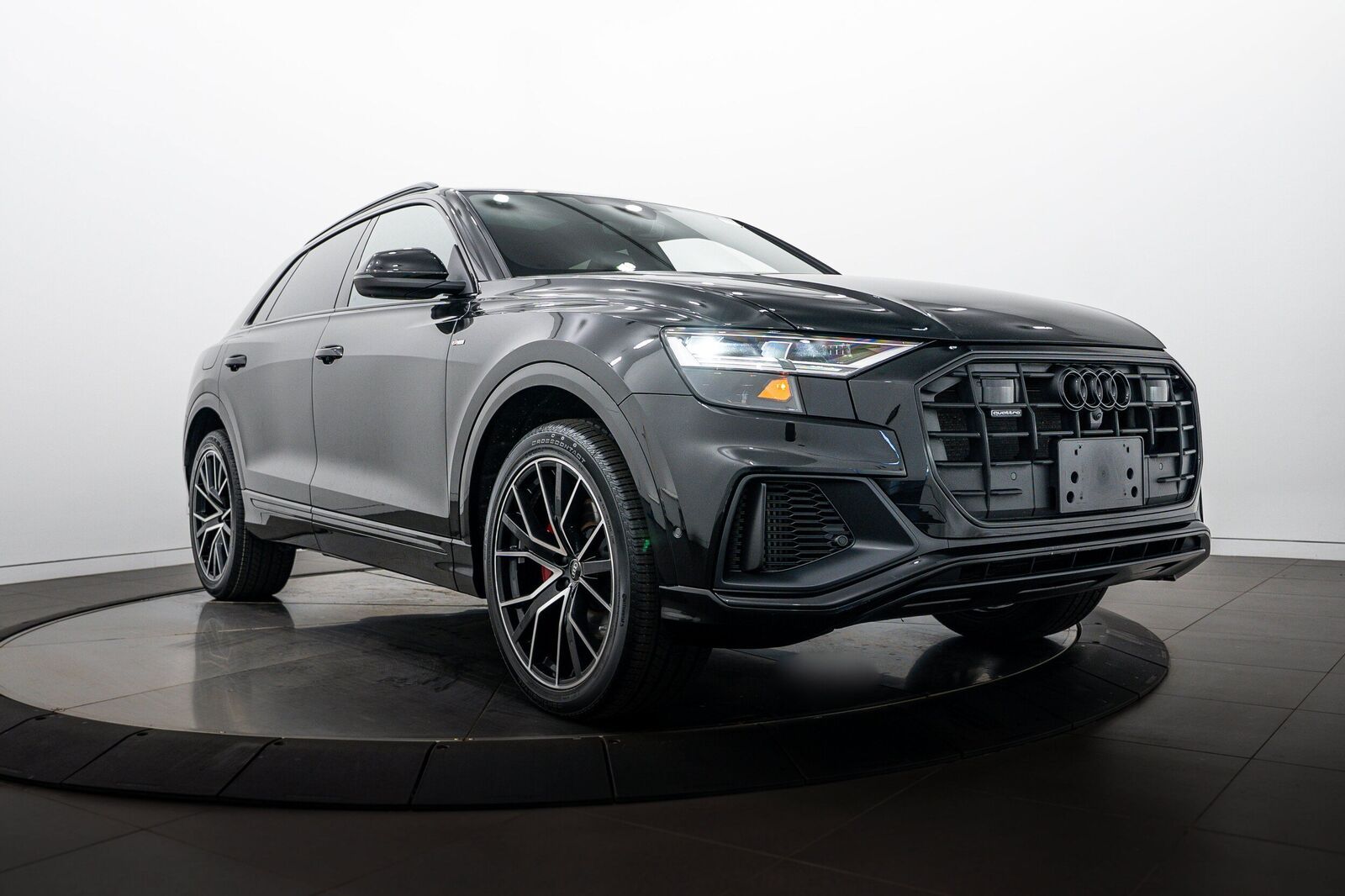 2022 AUDI Q8
