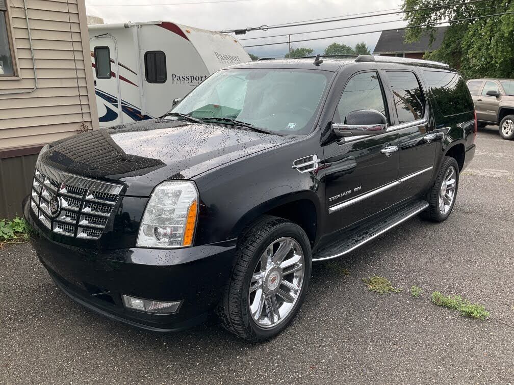 2011 CADILLAC Escalade