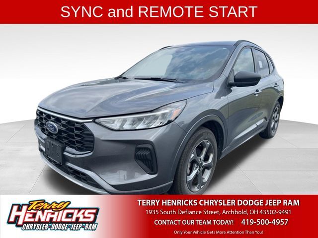 2024 FORD Escape